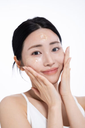 美肌の第一歩は「落とすケア」から。施術前のクレンジング・洗顔、こだわっていますか？